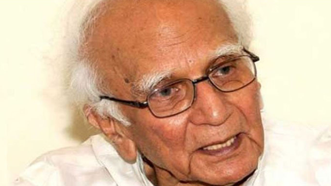 Veteran politician Mubashir Hassan passes away