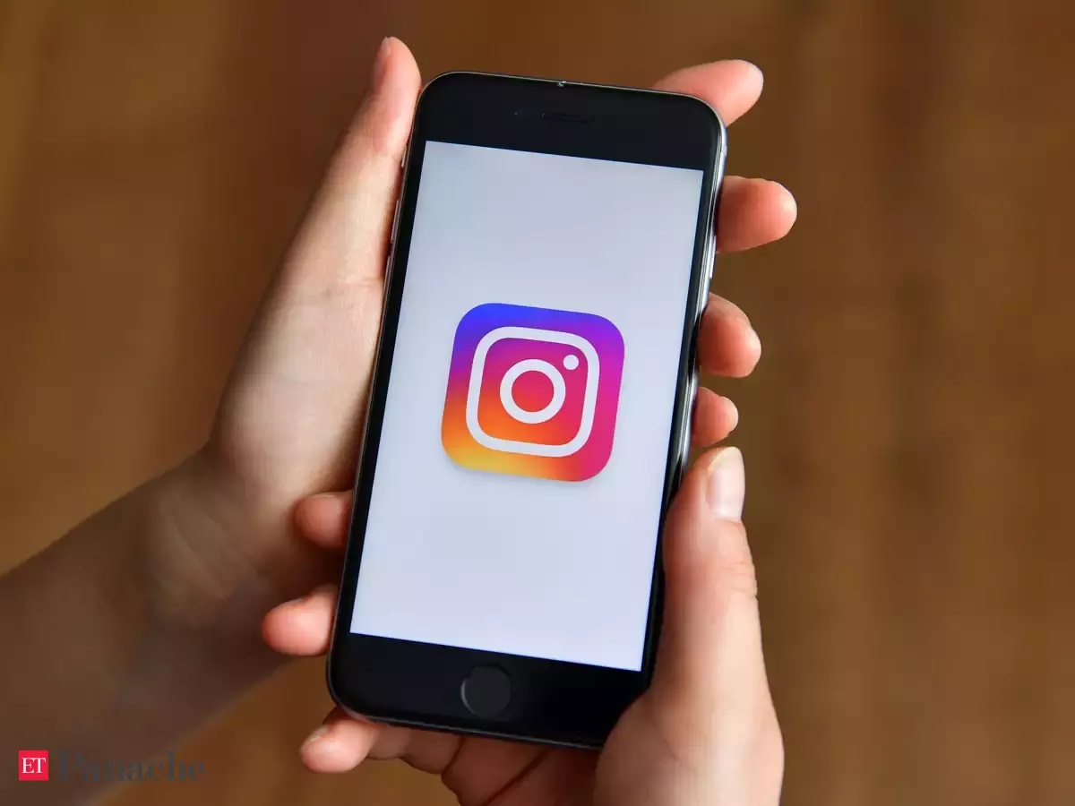 Instagram to test new feature named as Mirror