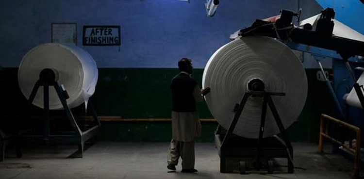 Two factories sealed in Karachi for violating lockdown restrictions