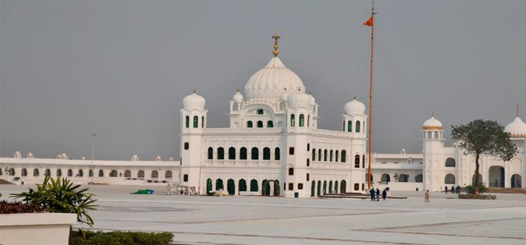 Sikh pilgrims India Pakistan