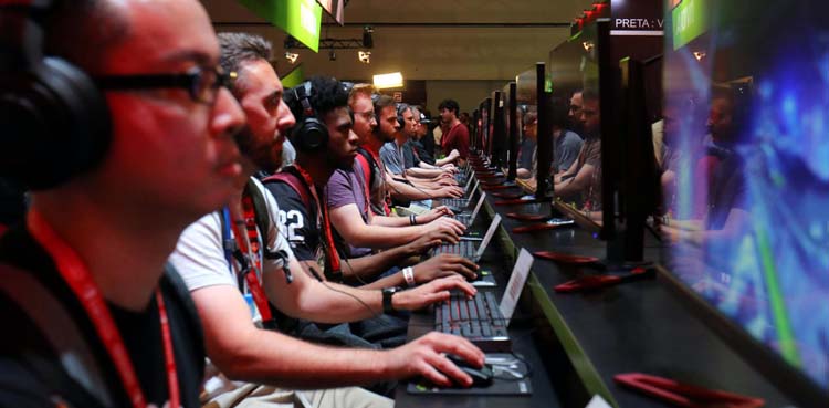 VIDEO GAMES ARE GOOD FOR US