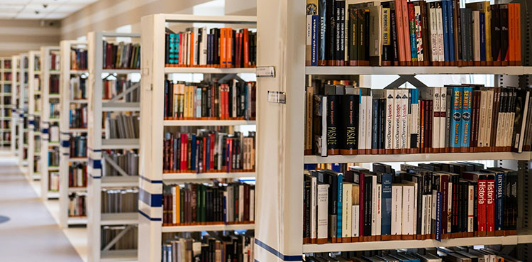 TEN BOOKS YOU CAN READ IN THIS QUARANTINE