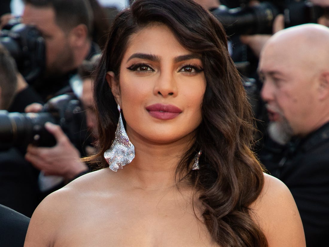 Priyanka labelled “hypocrite” for protesting racism abroad/promoting colourism at home