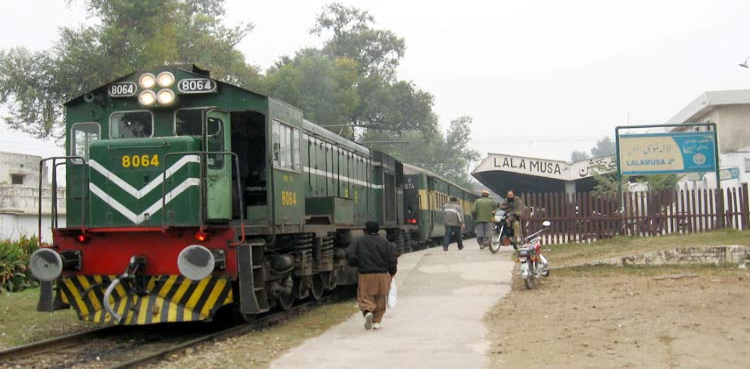 Supreme Court sat a time-limit of four-weeks for govt to re-design railways