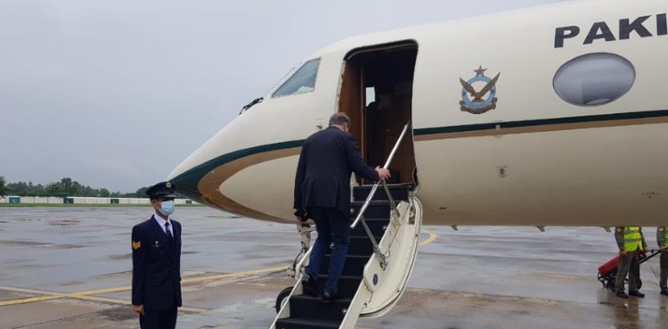 FO Qureshi departs for china for ‘very important’ two-day visit