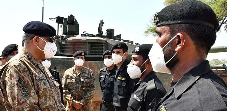 COAS Bajwa resolute to thwart internal, external threats