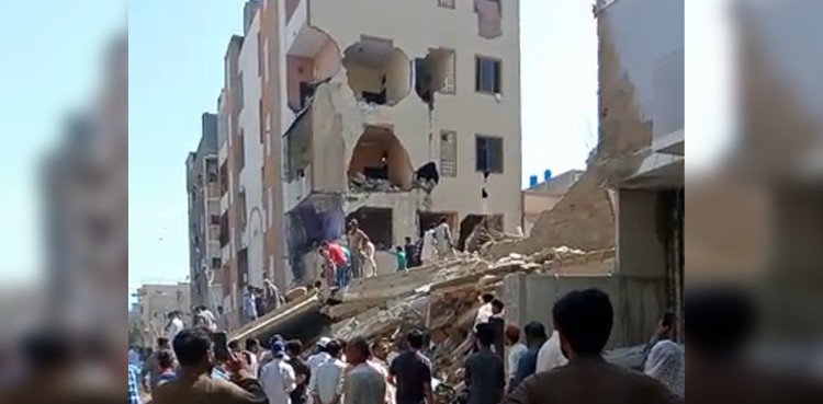 Four-story building collapses in Karachi, seven injured