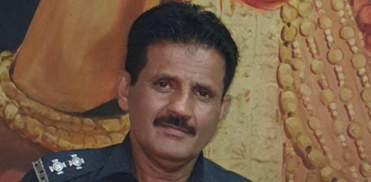 Additional SHO shot dead by robbers in Karachi