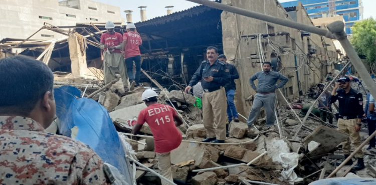 Karachi building collapse SITE