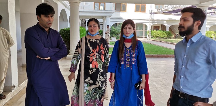 HFH, Awaz e Bezubaan resolute to work for animal welfare in Pakistan