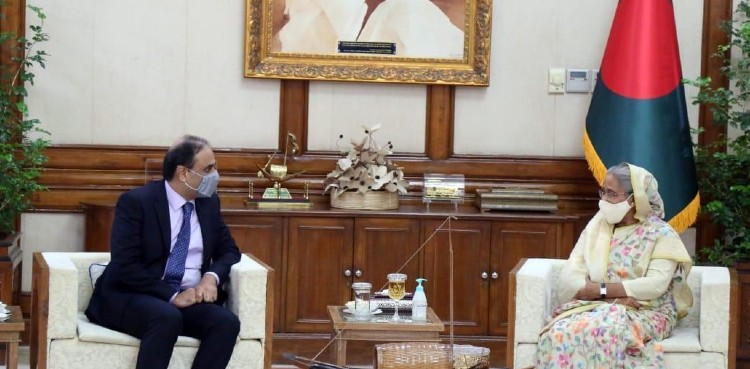 Pakistani HC in Dhaka meets Bangladeshi PM Sheikh Hasina Wajid