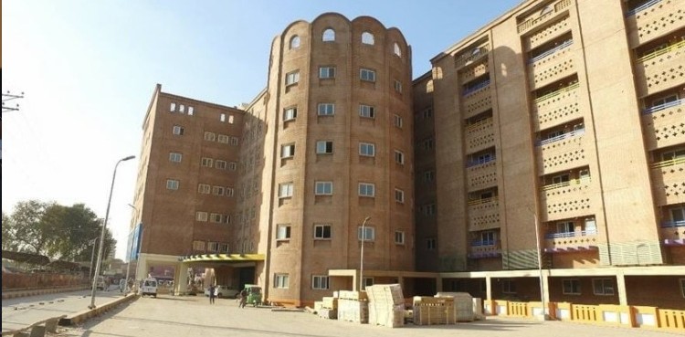 Oxygen shortage: Khyber Teaching Hospital director among 7 suspended