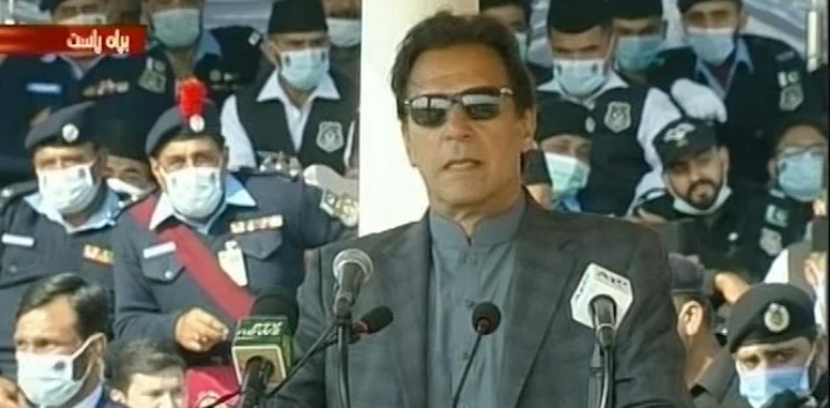 All decisions made with consultation of ministers: PM Imran Khan