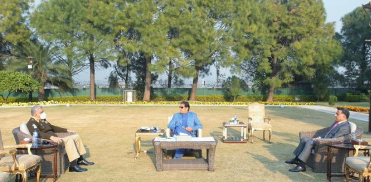 PM Imran Khan, COAS discuss external and internal security situation