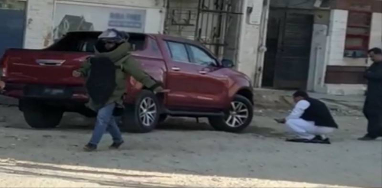 Karachi: Explosive device