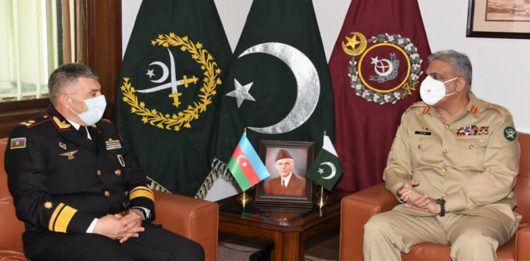 COAS General Bajwa, Azerbaijan’s Naval Chief mull agree to strengthen bilateral military cooperation