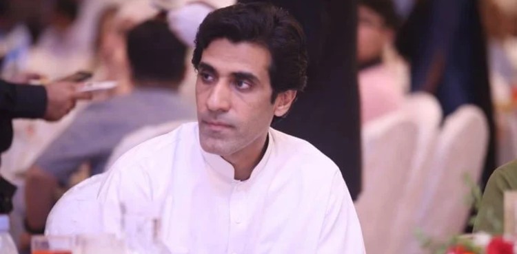 PTI’s Awn Chaudhry resigns as advisor to CM Punjab