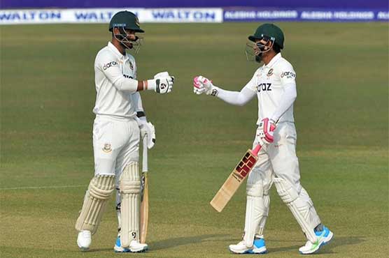 Pakistan restrict Bangladesh to 330 in first innings of Chittagong test