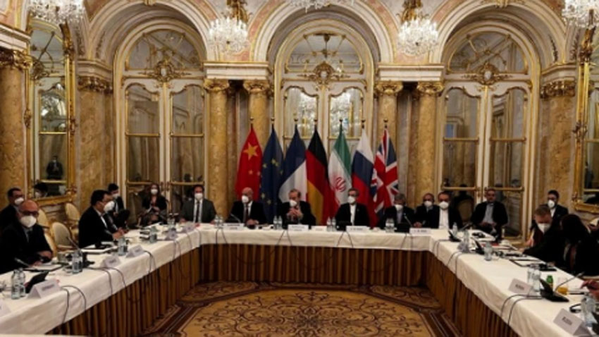 Nuclear talks between Iran, world powers would resume on Monday