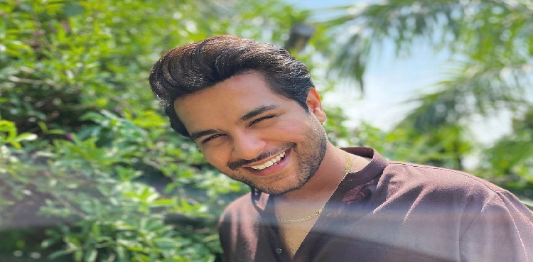 Asim Azhar’s next to feature Saba Qamar and Fahad Mustafa