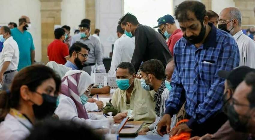 Six suspected Omicron cases found in Karachi: sources
