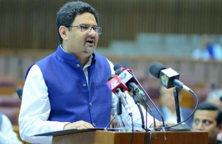 No signs of default, country on path of progress, Miftah Ismail