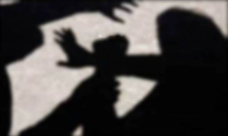 Karachi, 10-year-old girl gang-raped