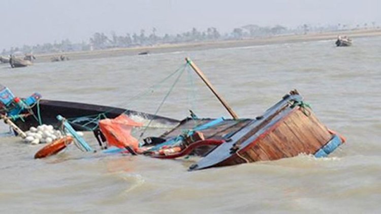 Four drown, 16 missing after boat capsizes in Sehwan