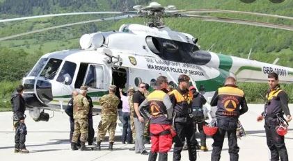 PM Shehbaz orders of immediate evacuation of 700 tourists from Kalam