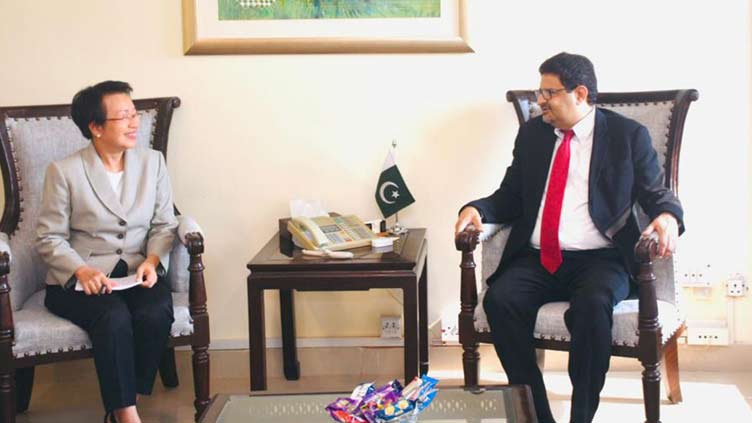 AIIB appreciates govt’s economic policies