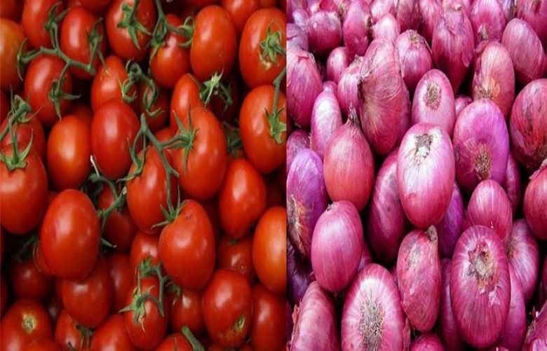 Trucks carry onions, tomatoes from Iran reach Taftan