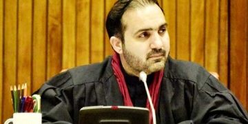 Govt to move no-confidence motion against Senate Deputy Chairman