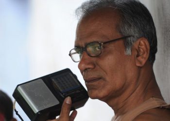 Radio Pakistan restores cricket commentary after 13 years