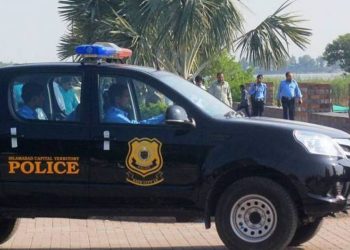 ISLAMABAD: Police mobile crushes Mother, Daughter to death