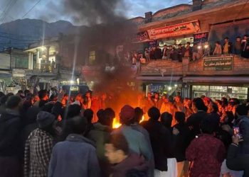 Attack on Imran Khan, Protests erupt across the country 