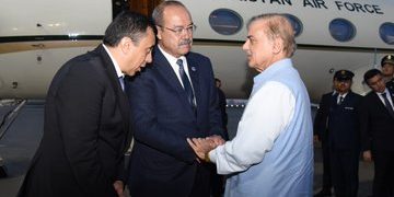 Shehbaz Sharif raises “challenge of the century” for world leaders today