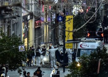 Turkey jails 17 suspects in Istanbul blast