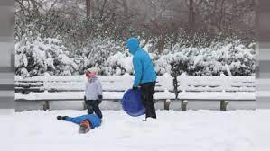 Deadly superstorm grips US