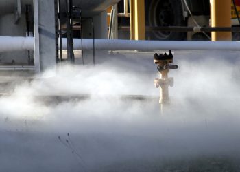 Karachi: Toxic emissions from factories kill 18 in village of  Keamari Town