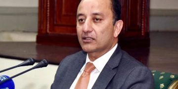 Low gas prices put burden on national exchanger, Musadik Malik