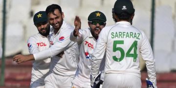 Karachi Test: Pakistan pushes back Kiwis in last session