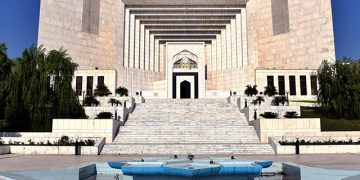 SCP slaps Rs100,000 fine on petitioner for filing false case