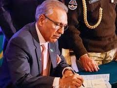 President Alvi signs Finance (Supplementary) Bill 2023