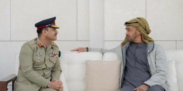 Army chief reaches UAE, meeting with president Al Nahyan