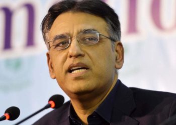 Asad Umar tenders apology to ECP in contempt case