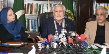 Govt to impose taxes worth Rs170 billion in mini-budget, Ishaq Dar