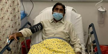 Cricket legend Javed Miandad admitted to hospital