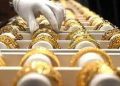 Gold price decreases Rs1,800 per tola
