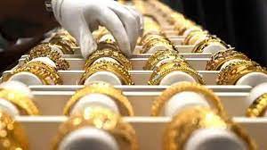 Gold price decreases Rs1,800 per tola