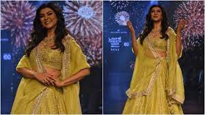 Days after suffering heart attack, Sushmita back on fashion week ramp